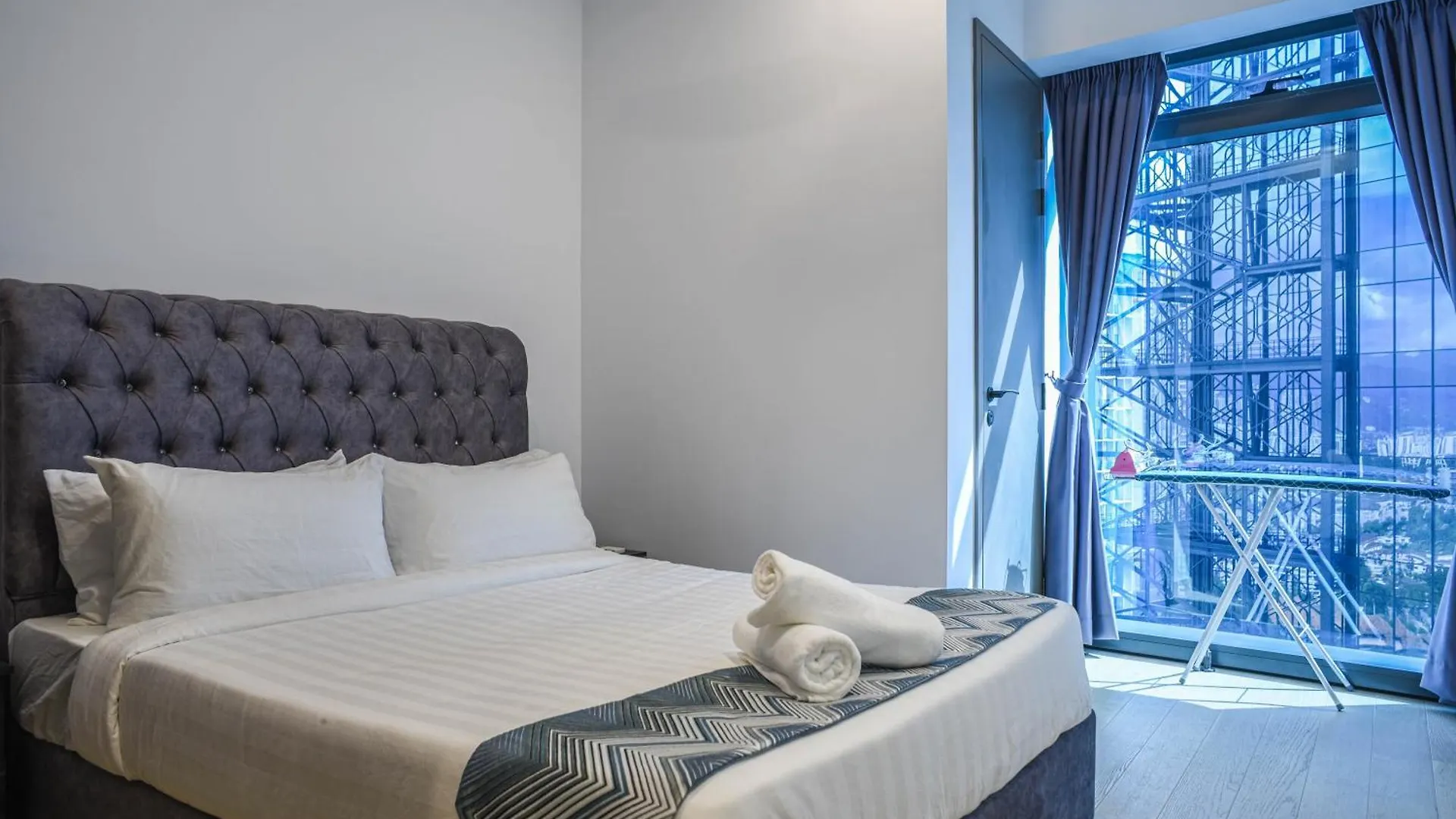 Apartamento Eaton Residence Klcc Skyline Kuala Lumpur Malásia